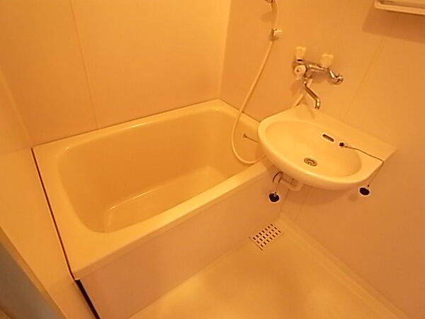 画像5:浴室部分。
