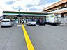 周辺：ファミリマート枚方御殿山駅前店 450m