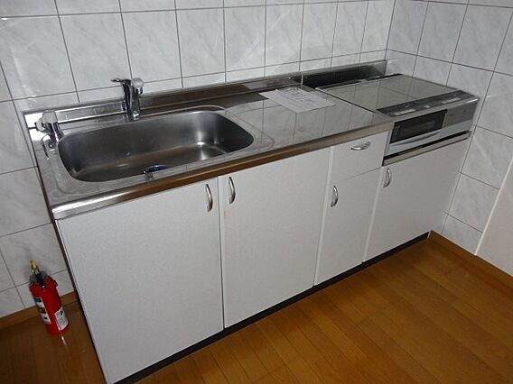 サンライン東部_内装_0