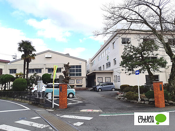 画像28:小学校「富士市立富士川第二小学校まで866m」