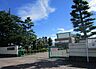 周辺：ベルク 北坂戸店 【周辺環境/小学校】坂戸市立桜小学校まで約775ｍ 945m