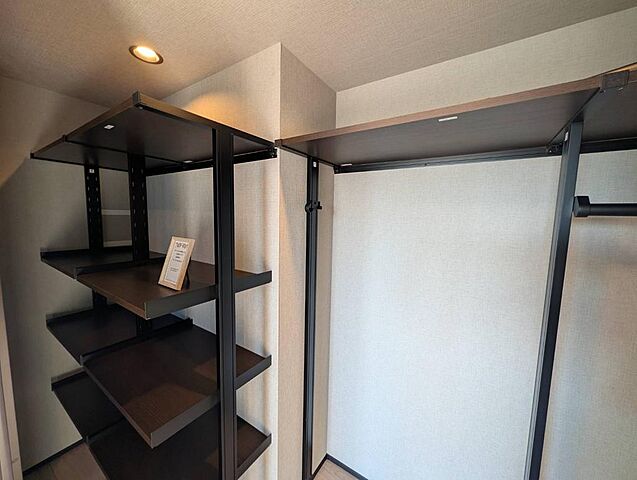 収納 パロス白金 8階/802