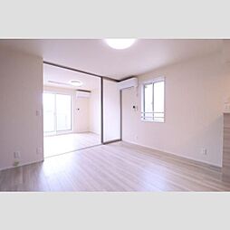 カーサ 1階1LDKのリビング/ダイニング