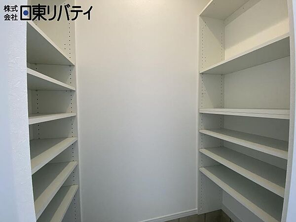 玄関を拡大表示