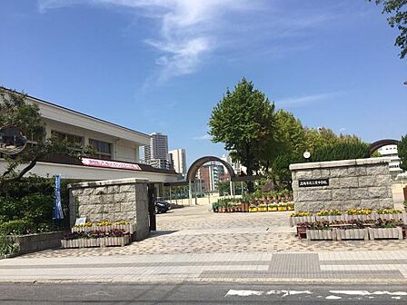 広島市立二葉中学校まで2104m(徒歩27分)