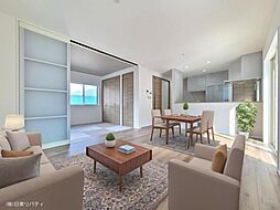 安芸郡海田町国信2丁目　2 4LDKのリビング/ダイニング