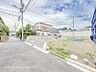 外観：毎日のお散歩も楽しみになる緑豊かな住環境で心安らぎます！！！休日のお散歩も心から楽しくなりそうです！自然の潤いを身近に感じられる環境は、日々の暮らしにこころに彩りとやすらぎを添えてくれそうです。 