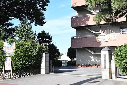 川越市立川越第一中学校（920m）