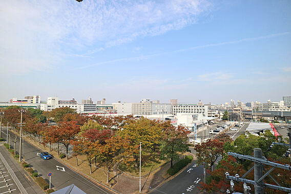 北側バルコニー...