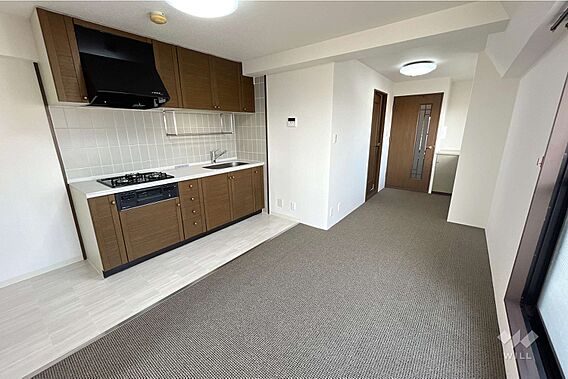 DKは東側にバ...