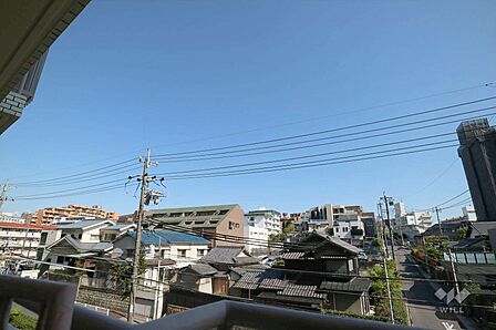 バルコニーからの眺め（南東方向）［2026年4月8日撮影］