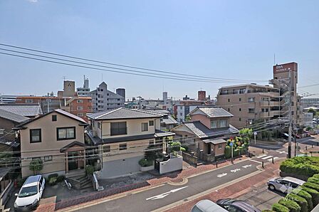 バルコニーからの眺め（南西方向）［2026年5月21日撮影］