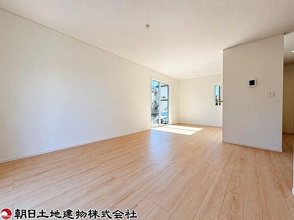 リビング/ダイニングを拡大表示