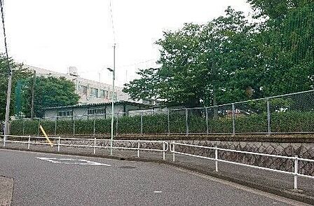 名古屋市立豊岡小学校■年間を通してさまざまな行事が予定されています。授業参観もあり、子ども達の充実した学校生活を見学することもできます。 450m