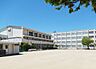 周辺：明徳小学校 160m