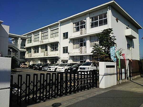 画像18:近江八幡市立安土小学校（810m）