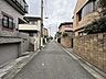 周辺：現地（2024年3月撮影）庭園・茶室のある重厚感あふれる邸宅です。ぜひお気軽にお問い合わせくださいませ。