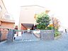 周辺：世田谷区立烏山中学校まで約674m