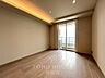 子供部屋：新規リノベーション物件です！閑静で小高い丘に建つタワーレジデンス！是非お気軽にお問い合わせください