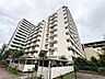 外観：商業施設充実。駅まで徒歩9分。生活に便利な住環境です。是非お気軽にお問い合わせください。
