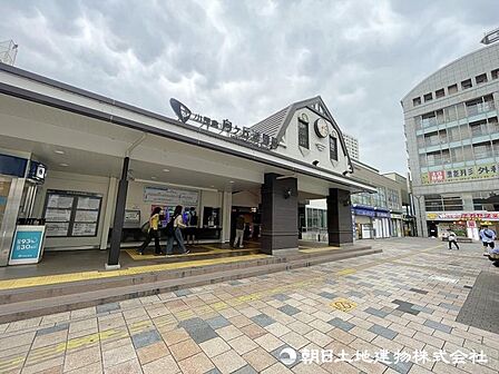 駅周辺では区画整理が進み、より暮らしやすい環境が整いつつあります。