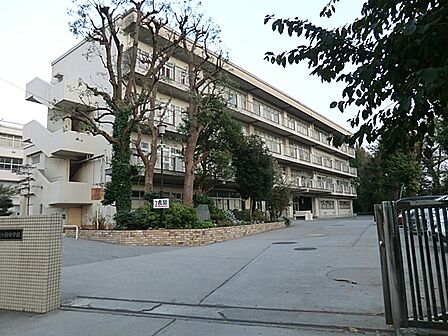横浜市立保土ヶ谷中学校1140ｍ