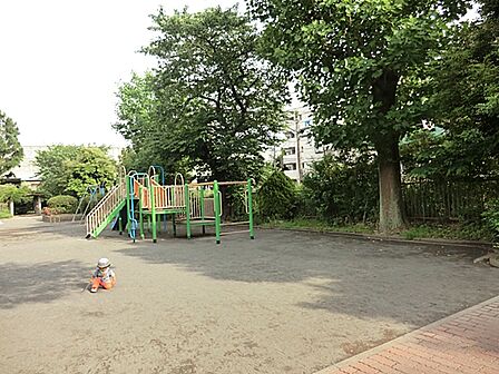 和田公園 450m