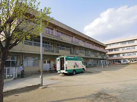 習志野市立鷺沼小学校（約450m）