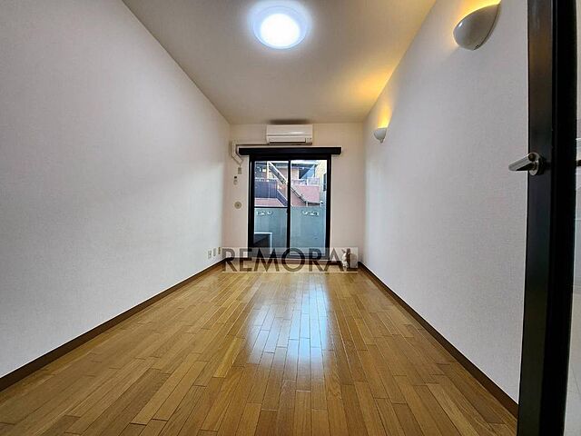 リビング/ダイニング クレッセント大森 2階/-