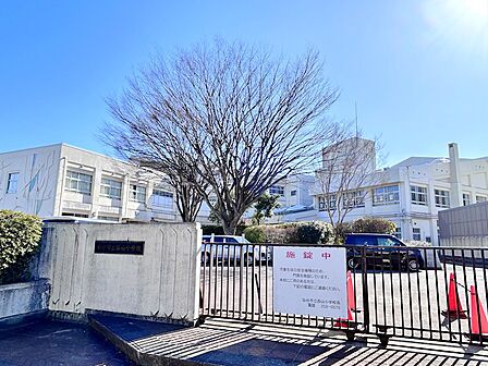 仙台市立西山小学校（552m）