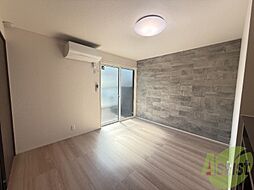 ドレ　II 1階2LDKのリビング/ダイニング