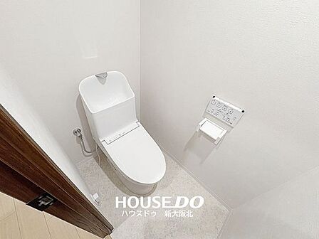 ■嬉しい温水便座付きトイレ！■寒い冬でも便座を温めることができるので、快適にご使用いただくことができます！