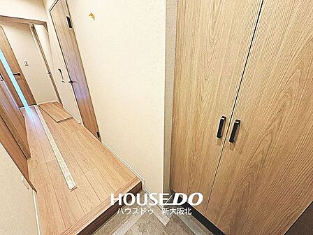 ■自然な穏やかさのある優しい色合いが魅力的な玄関!毎日使うからこそ玄関の雰囲気は大切なポイントですね♪