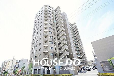 ■2012年7月築のRC造15階建てマンション■総戸数117戸■平面駐車場・立体駐車場完備!