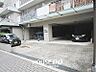 駐車場：■屋根付きの駐車場で直射日光・雨風を遮り車も傷みません！雨の日も濡れることなく車に乗れます！