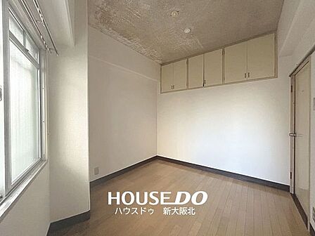 ■こちらのお部屋はリビングを通らずに入室できるため独立性が高く、プライベートを大切にするご家族にもオススメです◎