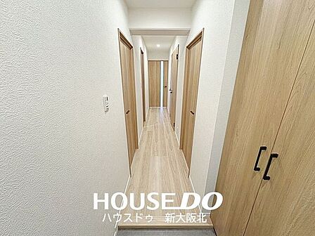 ■広々とした玄関には、ハイタイプのシューズボックスがついているため、いつの間にか増えてしまう靴もたっぷり収納していただけます!