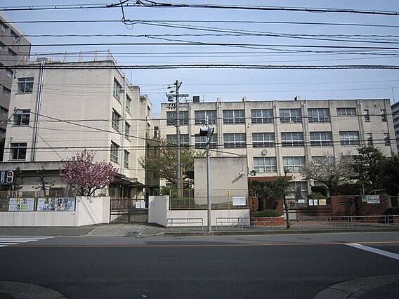 大阪市立新東三...