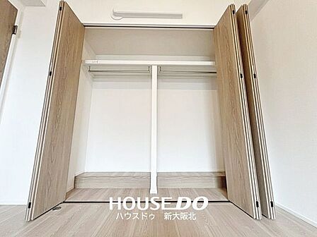 ■大容量のクローゼット！■お洋服はもちろん、小物や季節家電も収納できてお部屋がスッキリと片付きます！