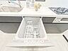 設備：■スライド式で食器の出し入れがしやすい食器洗浄乾燥機付き！■高温洗浄で水では落ちにくい頑固な油汚れもスッキリ！■食器も清潔に保てます！手荒れの心配もなく家事もはかどりますね！