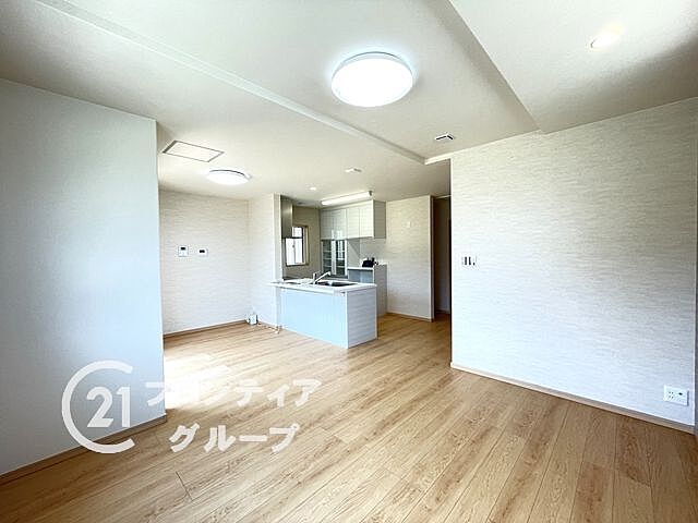 リビング/ダイニング 京都市伏見区羽束師古川町