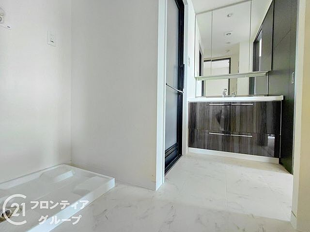 洗面 パデシオン六地蔵　中古マンション 9階/-