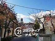 宇治市立岡屋小学校 徒歩7分。 490m