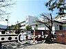 周辺：長岡京市立長岡第四小学校 徒歩1分。 70m