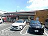 周辺：セブンイレブン八幡市男山指月店 徒歩10分。 770m