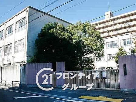 京都市立祥栄小学校 徒歩6分。 430m