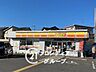 周辺：デイリーヤマザキ城陽平川店 徒歩5分。 380m