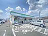 周辺：ファミリーマート久世東土川町店 徒歩2分。 90m