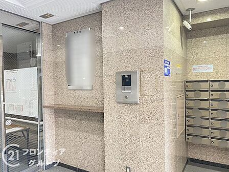 セキュリティに配慮された明るい廊下や使い勝手の良い設備が整っていて毎日を心地よく過ごせますね!共用部のクリーンな維持管理が住まいの安心感を高めます