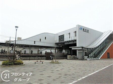 桂川駅(JR西日本 東海道本線) 徒歩18分。 1430m